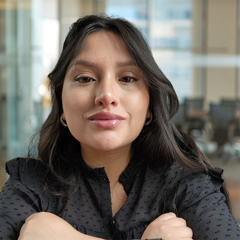 Admin – Julia Meza